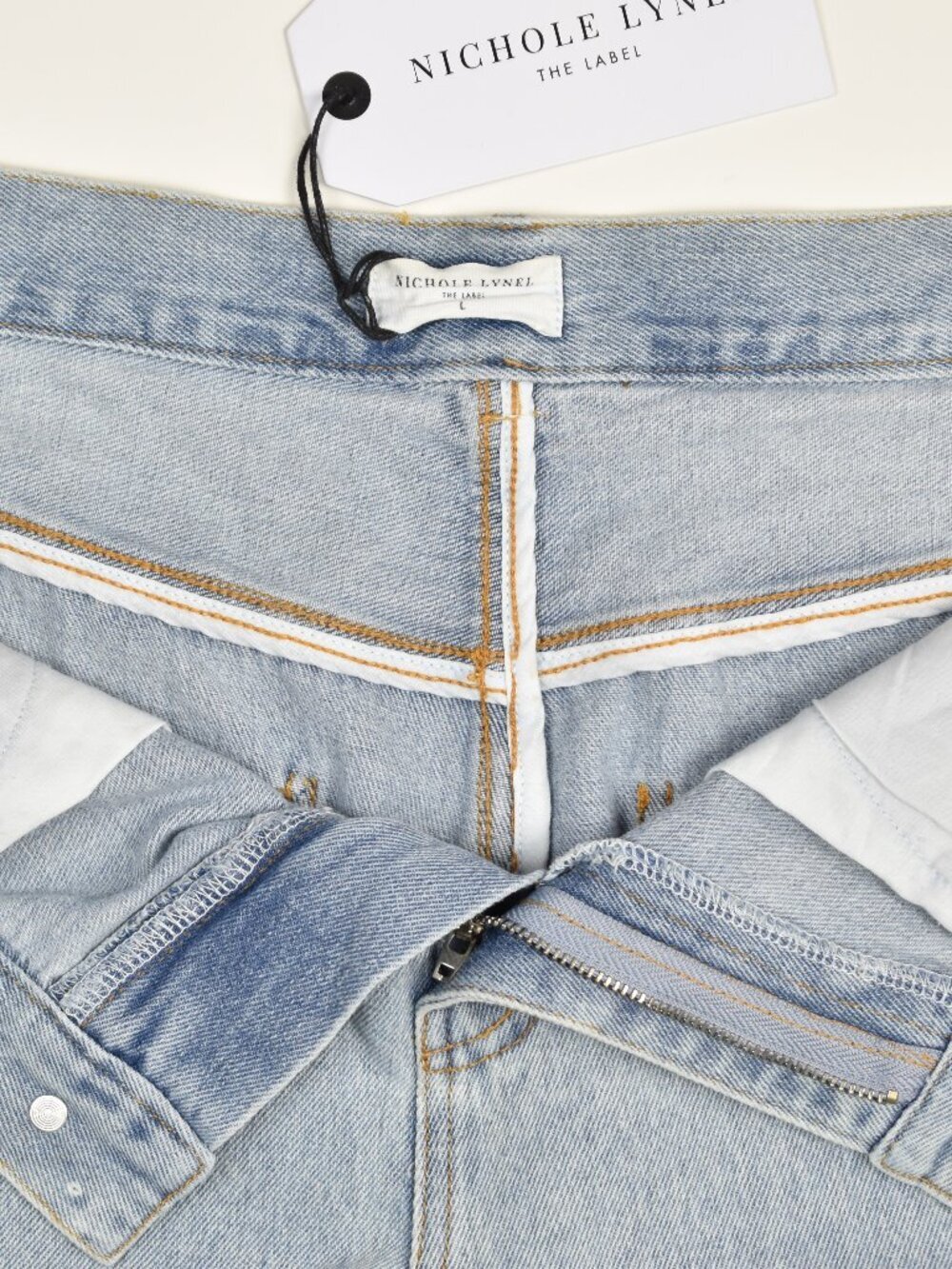 Nichole Lynel Chain Embellished High Rise Jeans NEW - L - Picture 8 of 9